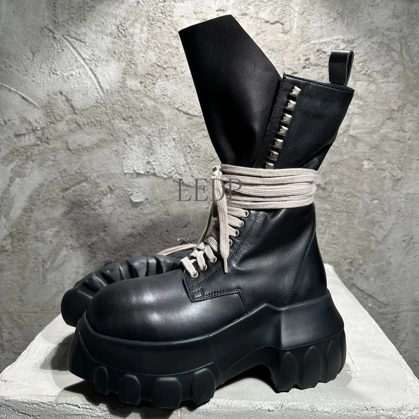 

Men's High Top Shoes Platform Woman Sneakers Leather Lace Up Gothic Heels Luxury Vintage Trendy Designer Black Male Boots