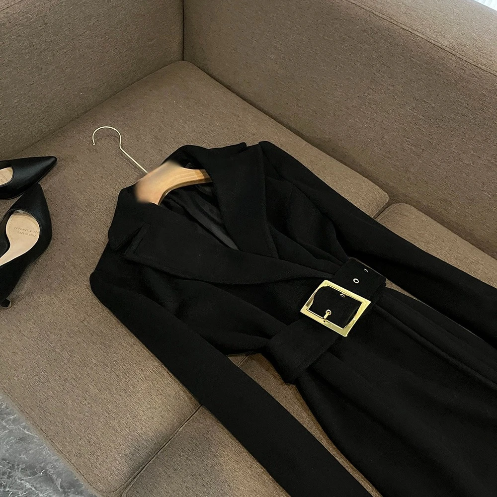 Twotwinstyle sólido temperamento trench coat para mulher com decote em v manga longa emendado cinto chique jaqueta moda feminina novo kj545021