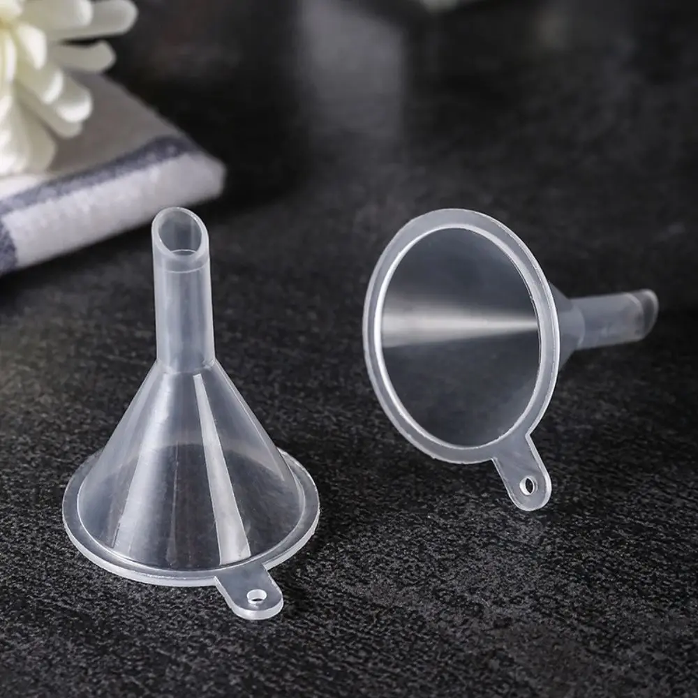ABS Seasoning Shaker Wand Refillable Black Salt Dispenser Wand Pentagram Shape Magic Wand Design Seasoning Dispenser