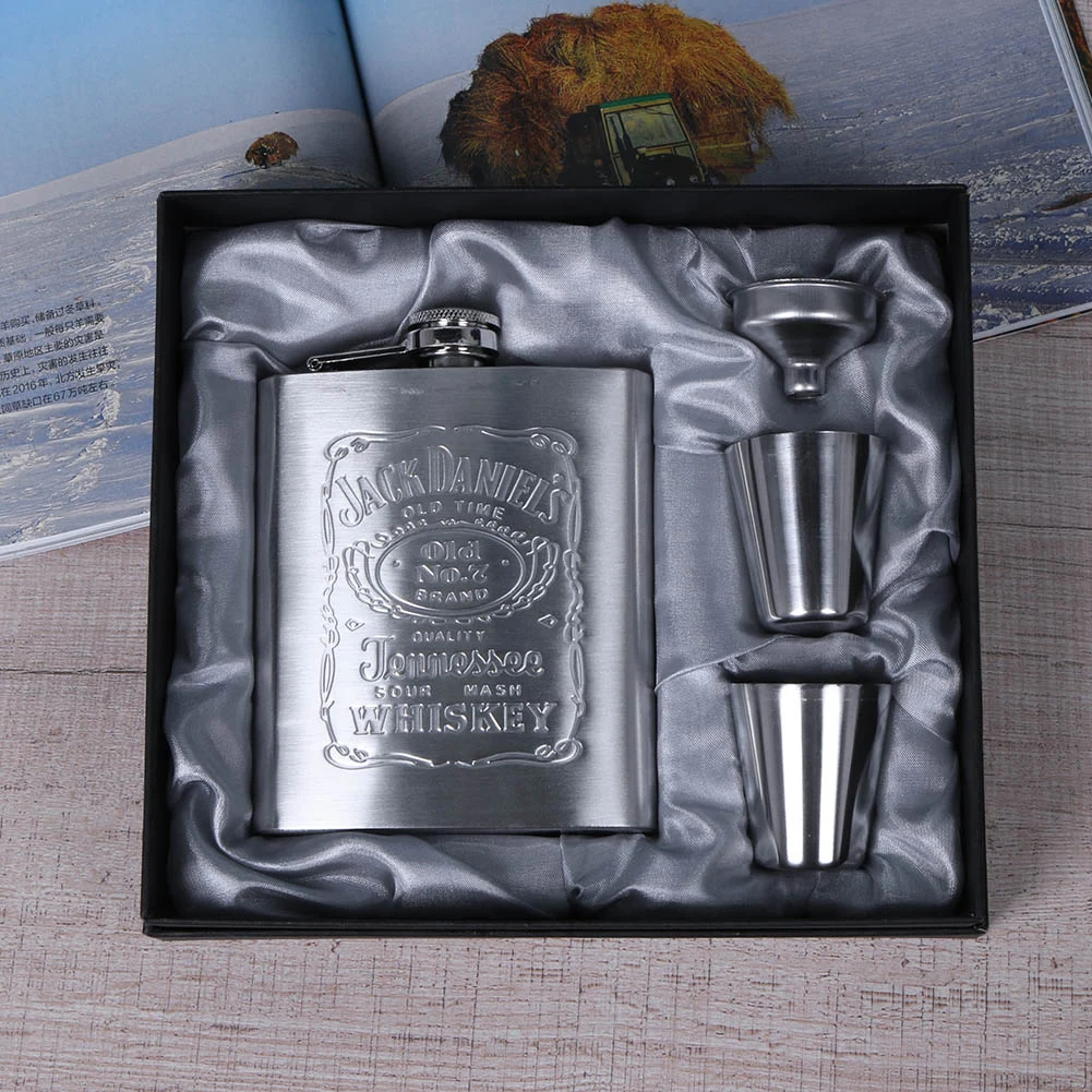 Stainless Steel Hip Flask Wine Whisky Pot Bottle For Men Portable Drinker Alcohol Container Pocket Wine Bottle Screw Cap