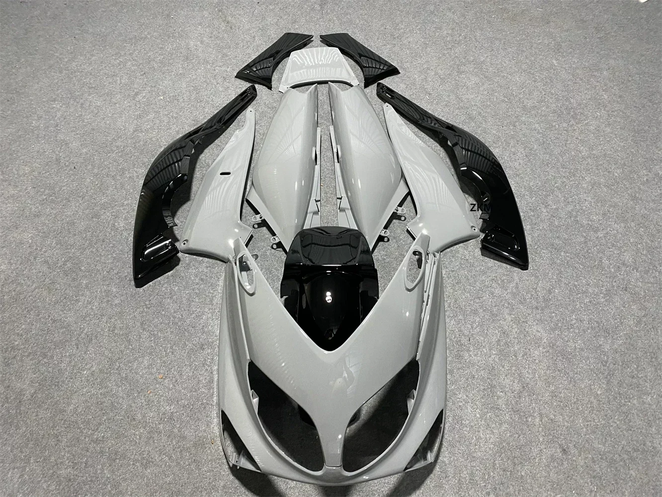 

Motorcycle Fairing kit for Yamaha TMAX500 01-07 500 2001 2002 2003 2004 2005 2006 2007 Fairing cement grey Black White