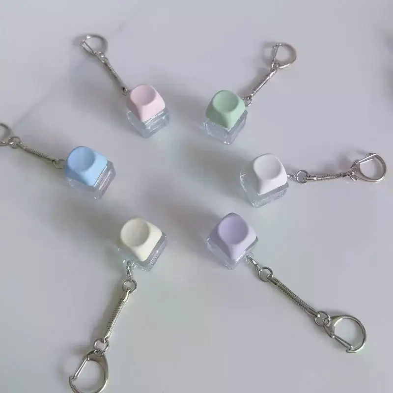 

1/2 Key LED Keyboard Button Clicker Mechanical Keyboard Keychain For Gifts To Pass The Boring Time Stress Relief
