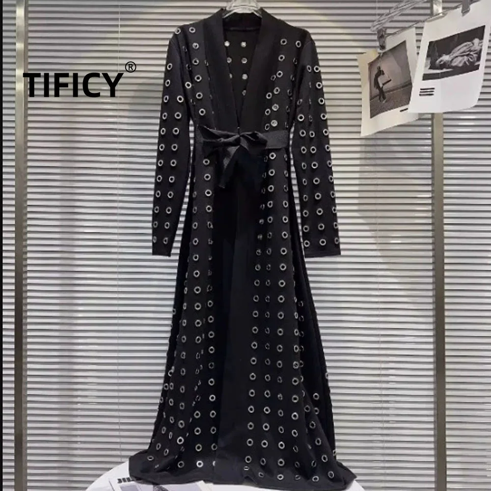 

High Street Long Trench Coats Women's Autumn New Trendy Circular Hollow Metal Strap Design Long Sleeve Windbreaker Coat