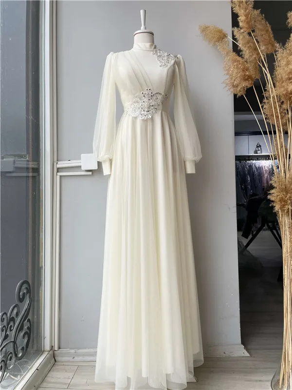 

Ivory Full Sleeve Muslim Wedding Dress for Bride A Line High Neck Dubai Arabic Appliques Bride Gown Vestido De Novia