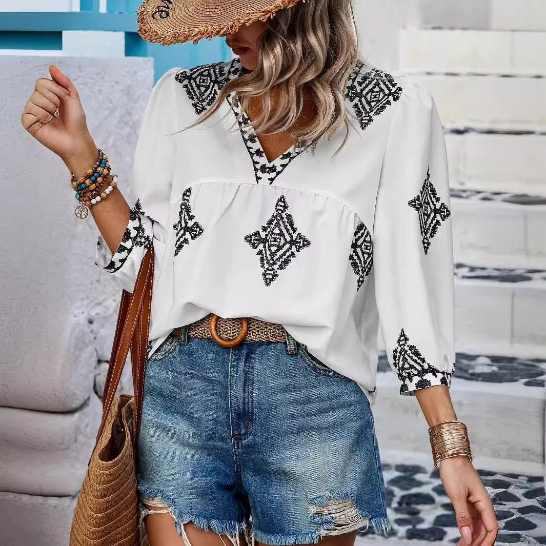 

2025 Women's Blouse Spring Summer New Fashion Printed 3/4 Sleeve V-neck Femme Vintage Top Loose Casual Streetwear Women Shirts