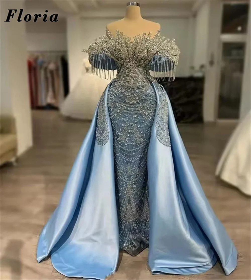 

Синие платья знаменитостей из двух частей с открытыми плечами и верхней юбкой Вечернее платье с кристаллами и бисером в Дубае Свадебное платье по индивидуальному заказу