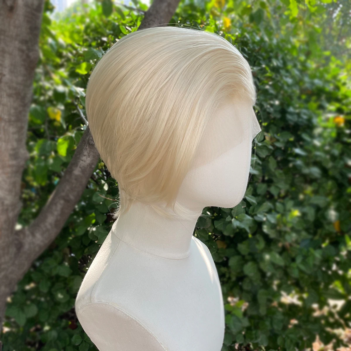 Light Blonde Lace Front Wig 8in Straight Bob