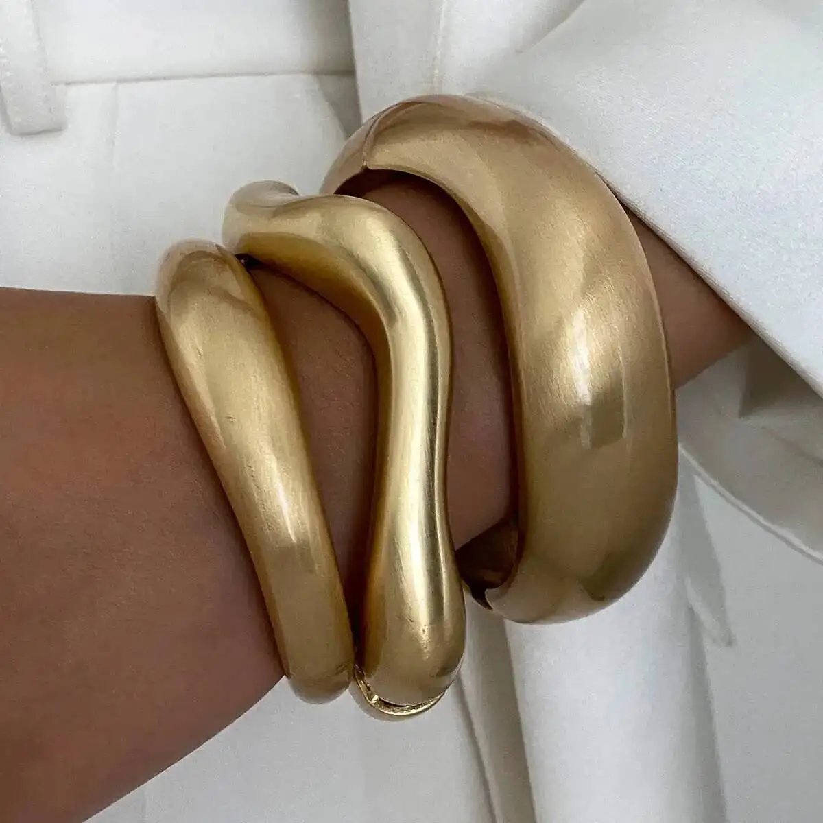 

SHIXIN 3 Styles Hip Hop Irregular Geometry Wide Bracelet for Women Trendy Gold Color Stackable Open Spring Bangle Party Jewelry