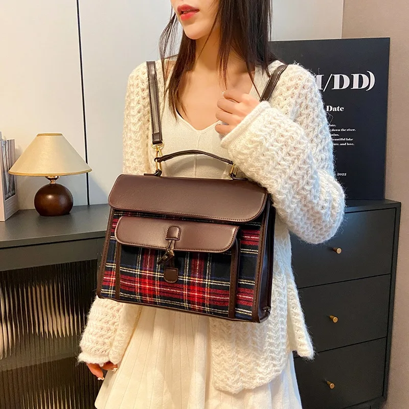 

Women's Cute Shoulder Backpack Checkered Material College Student Backpack New Autumn Winter Style Versatile Bag Women's Bag