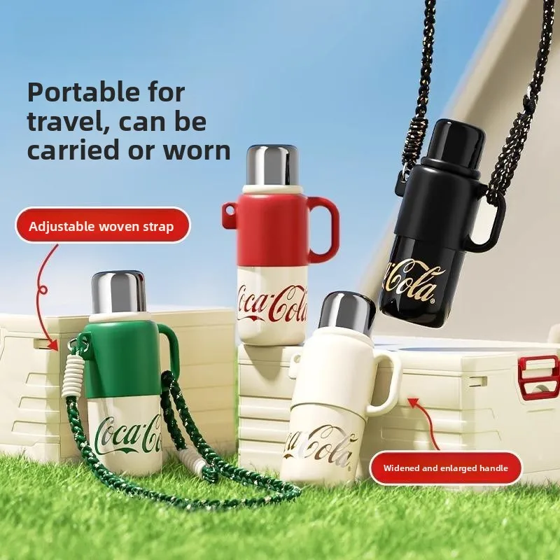 

Nonoo Coca-Cola Large Capaci Insulated Water Bottle Outdoor Crossbody Strap Portable Car Water Bottle for Men And Women
