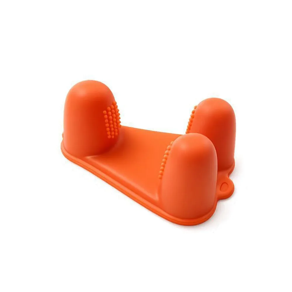 Oil-proof Silicone Snacks Finger Cover Non-slip Heat Resistant Potato Chips Finger Sleeve Dirt-proof Food Clip Snacks