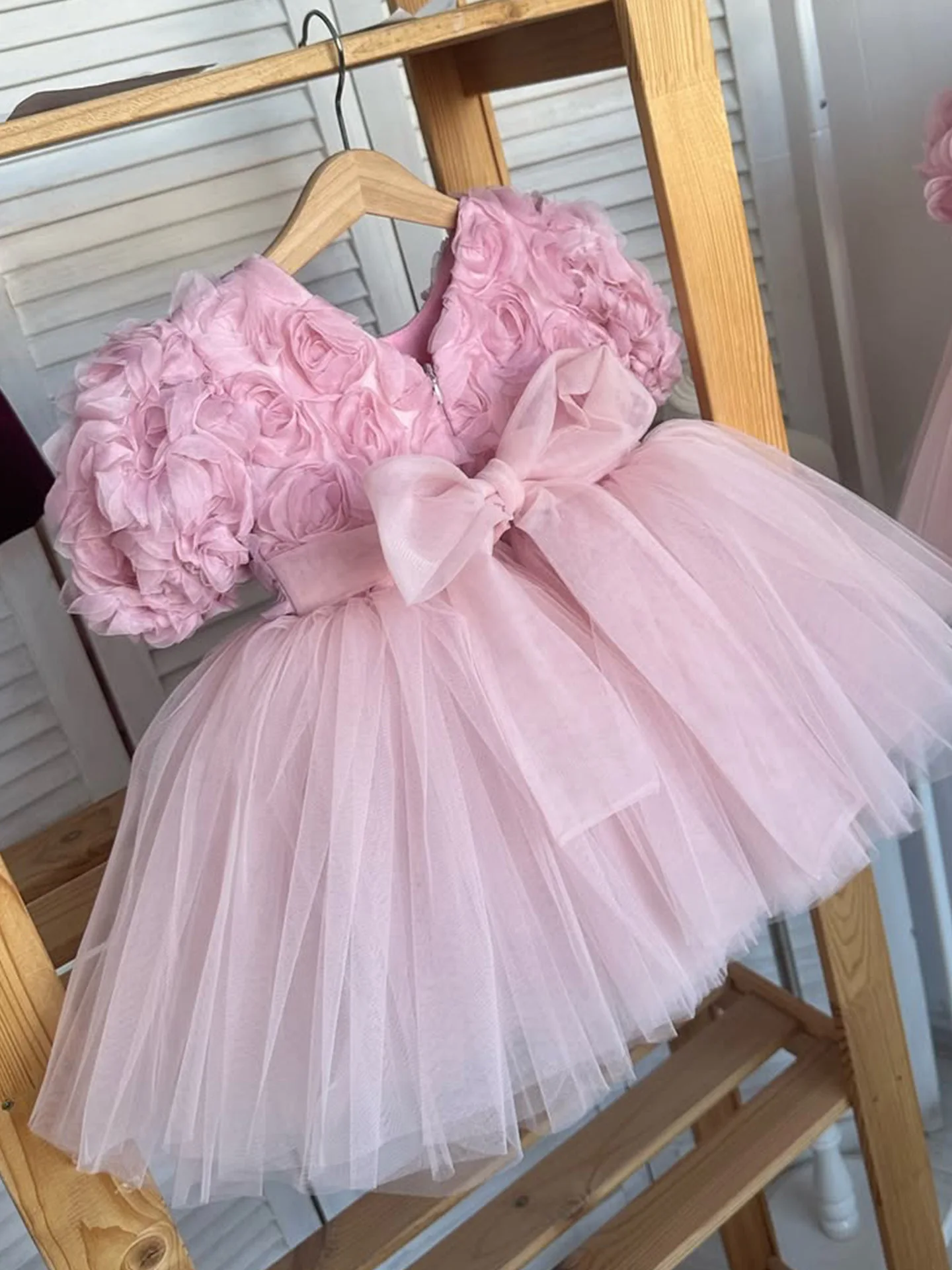 HETISO Flower Girls Party Dresses Mesh Puffy Children's Girly Princess Gown Super Bowknot Elegant Kids Holiday Birthday Gifts