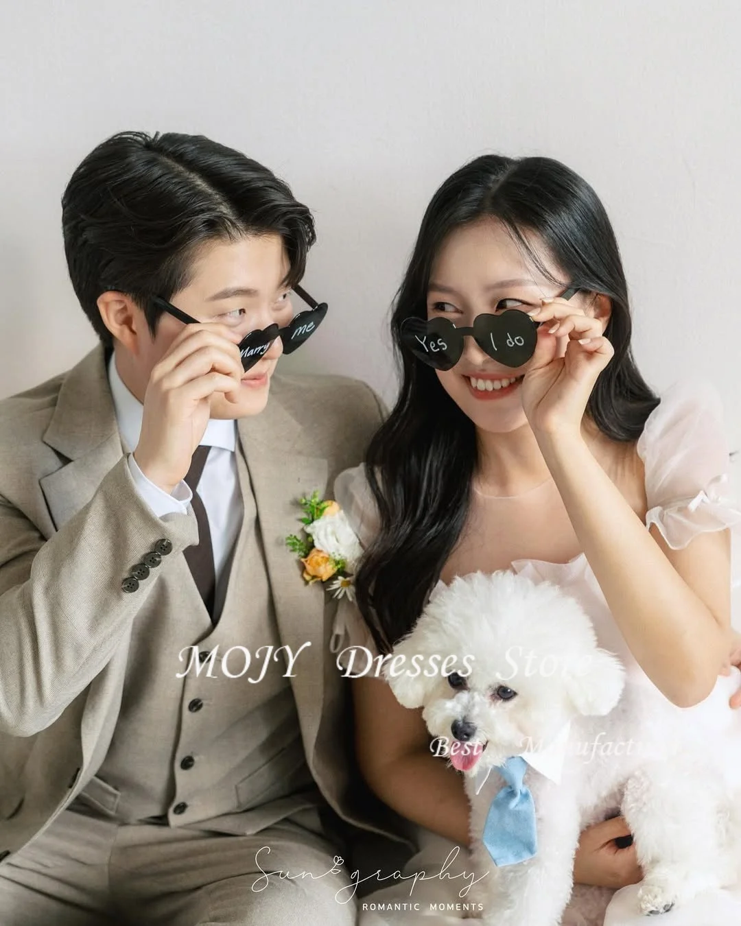 Mojy بسيط ألف خط الطية نفخة الأكمام بسيطة ألف خط فساتين الزفاف الأورجانزا طول الأرض مشد الظهر زي العرائس حسب الطلب