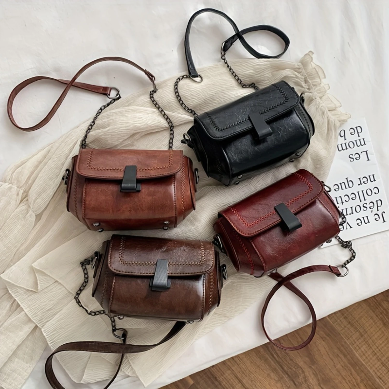 

Vintage Mini Crossbody Shoulder Bag- Women's Retro Fashion Handbag & Purse