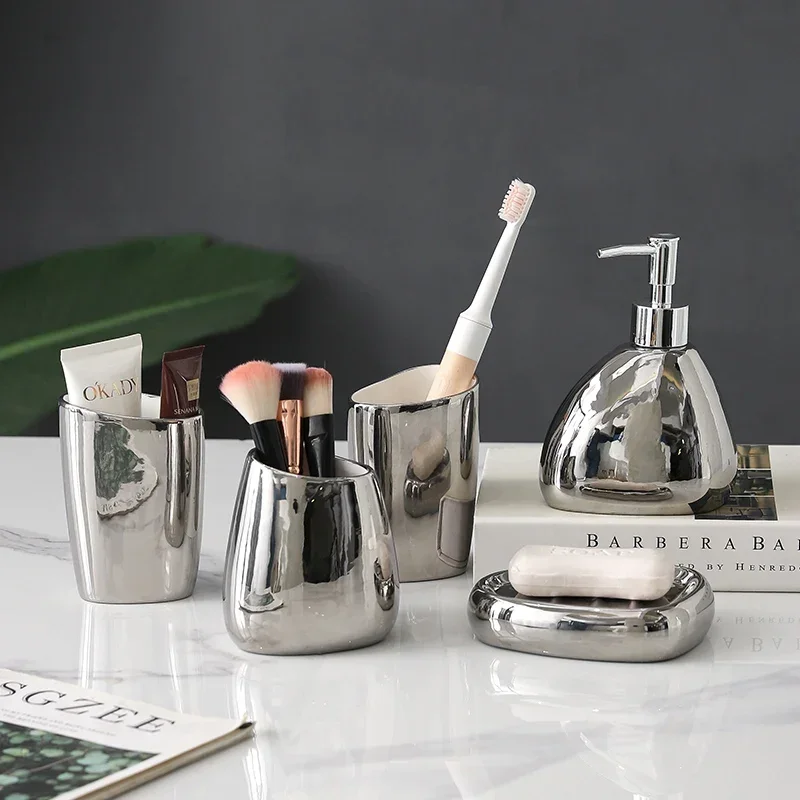 Golden ceramic bathroom five piece set toiletries set toothpaste dispenser soap box toothbrush holder set bathroom accessories