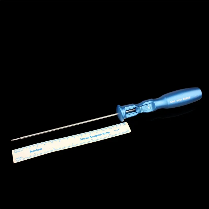 Push the arthroscopic instruments medical and cut the wire cutters PDS crossed the line of orthopedic instruments of sports medi