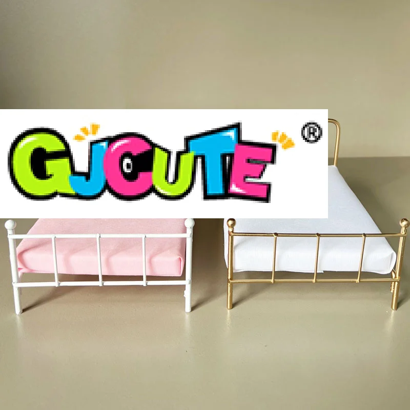 Nouveau lit de poupée en métal 1:12 pour maison de poupée, mobilier miniature, lit simple à cadre en fer, accessoires de chambre à coucher pour maison de poupée