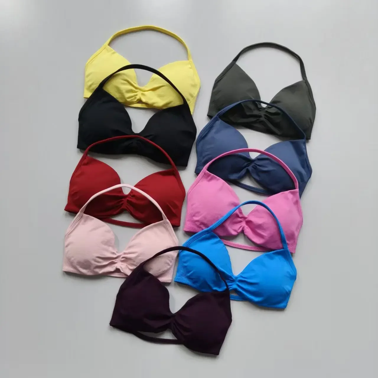 High Support Strappy Halter Bra Seamless Thin Strap Workout Top Yoga Tank Scrunch Detail Sports Underwear for Gym Vest Bras