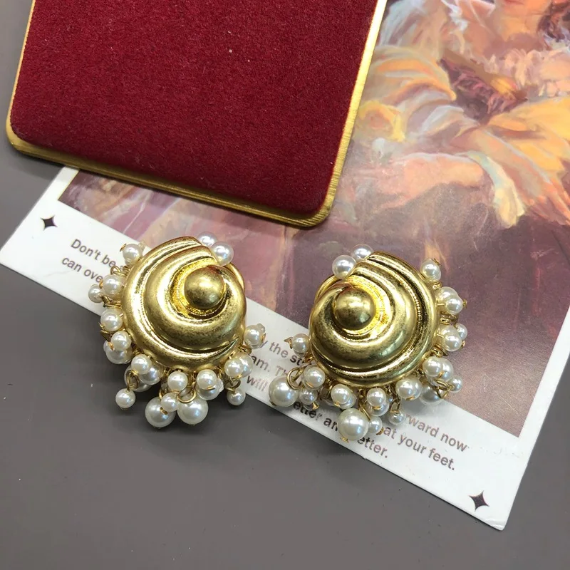 Ocean style personalized pearl conch earrings temperamental stud earrings сережки