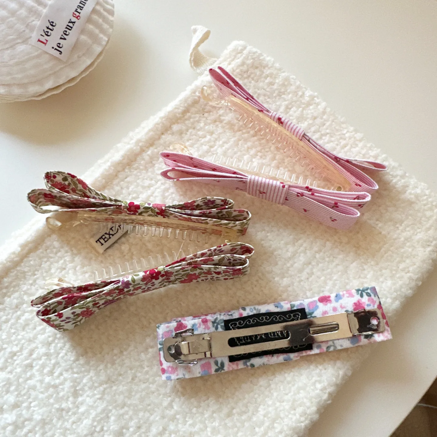 

Banana Hair Clip Colorful Small Floral Print Bow Vertical Ponytail Holder Volume Enhancing Premium Resin Lightweight Sweet