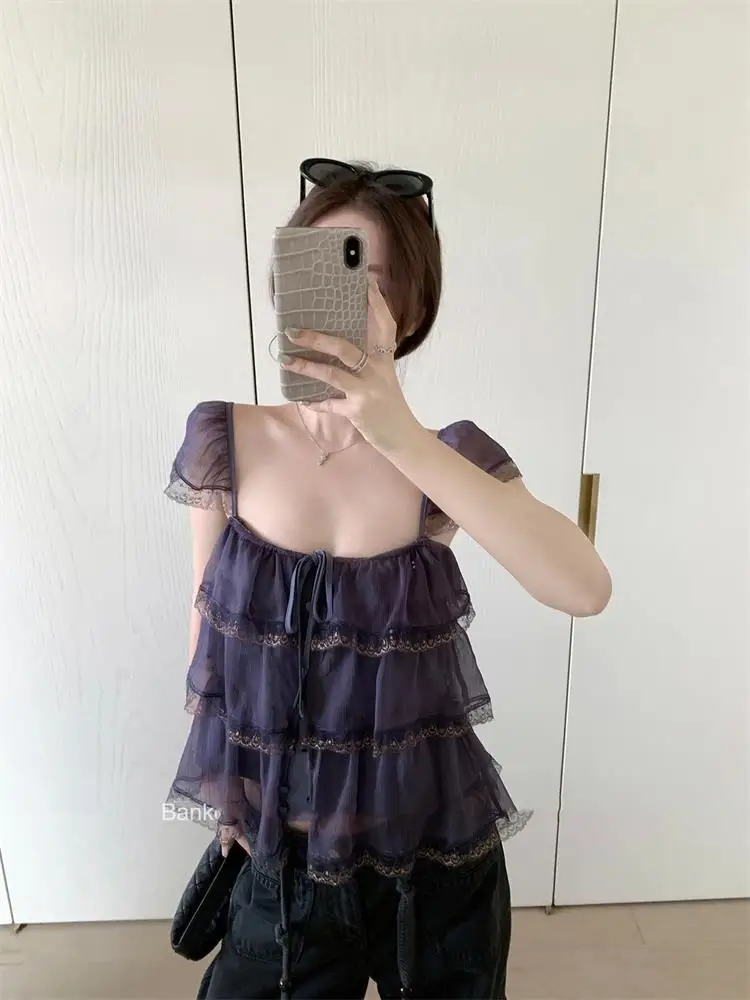 Novo Estilo de Verão: Blusa Feminina Curta de Renda com Gola Quadrada, Decote Halter e Manga Sino, Tema Férias, Camisa Casual...