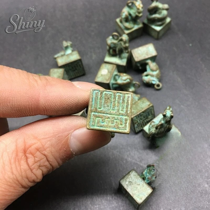 Rare Antiques Chinese handmade carving Bronze Twelve Zodiac Signs Seal Statues Fengshui Decor Ornaments collect Sculptures