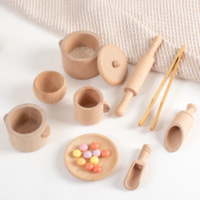 مجموعة ألعاب المطبخ الخشبية مع أواني ومقالي وأطباق وأدوات - مثالية للأطفال للعب في المنزل وطبخ العاصفة