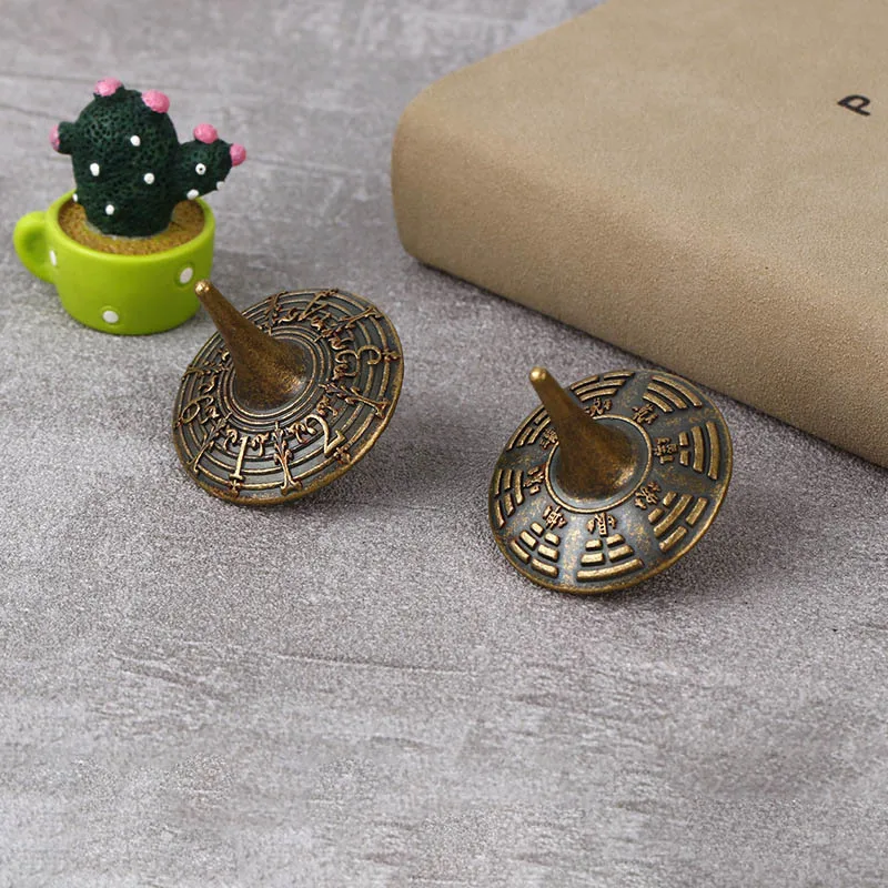 Mini Retro Klatsch/Zahl Fingertip Gyro Legierung Tragbare Hand Spinner Gyro Zappeln Desktop Spiele Stress Relief EDC Hand Spinner spielzeug