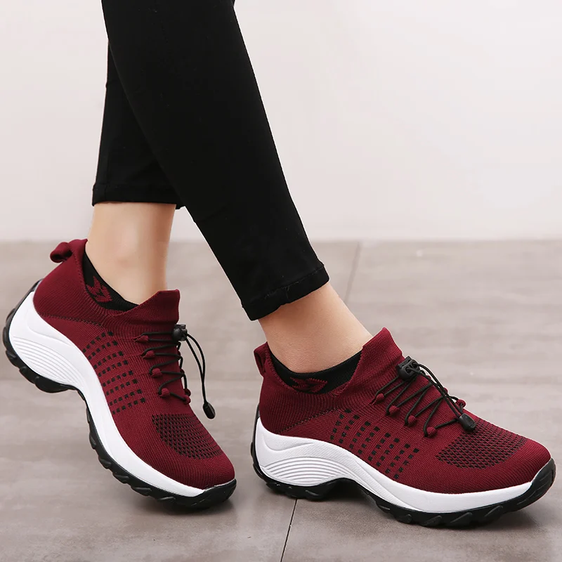 Women Sneakers Walking Outdoor Fashion Sock Shoes Women Shake Shoes Casual Breathable Sneakers Ladies Platform Non-Slip Trainers