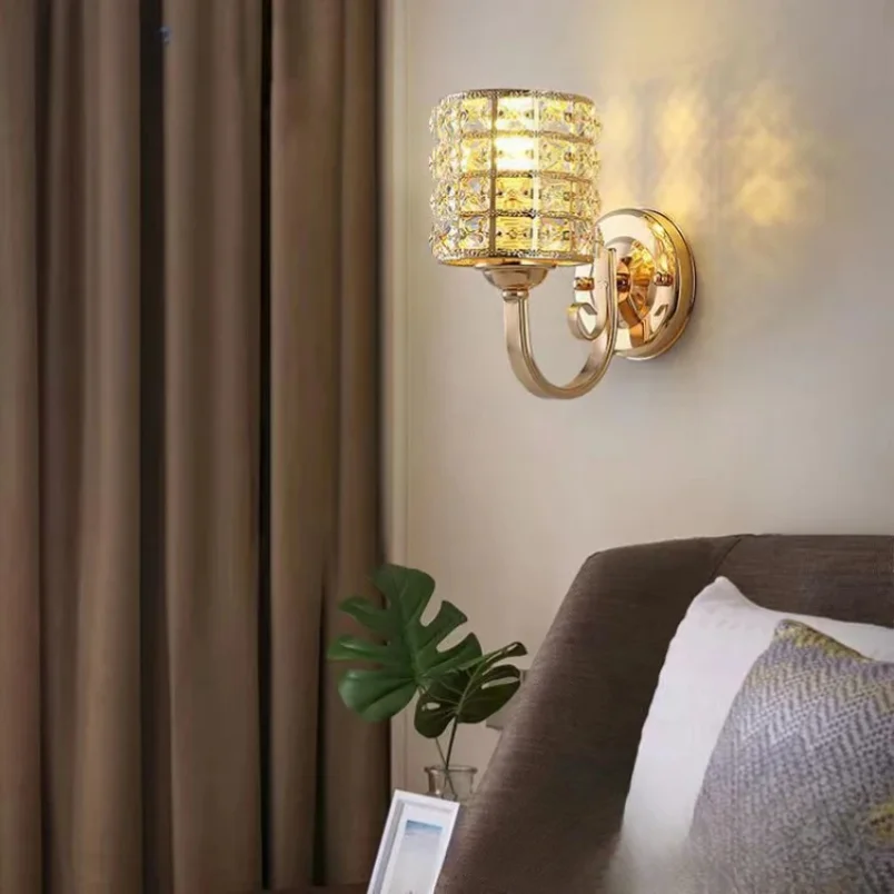 Modern Strips Crystal Pendant Wall Lamp European Simple Diamond Cutting Brilliant Sconces Lamps Art Deco Corridor Store Wall Lig