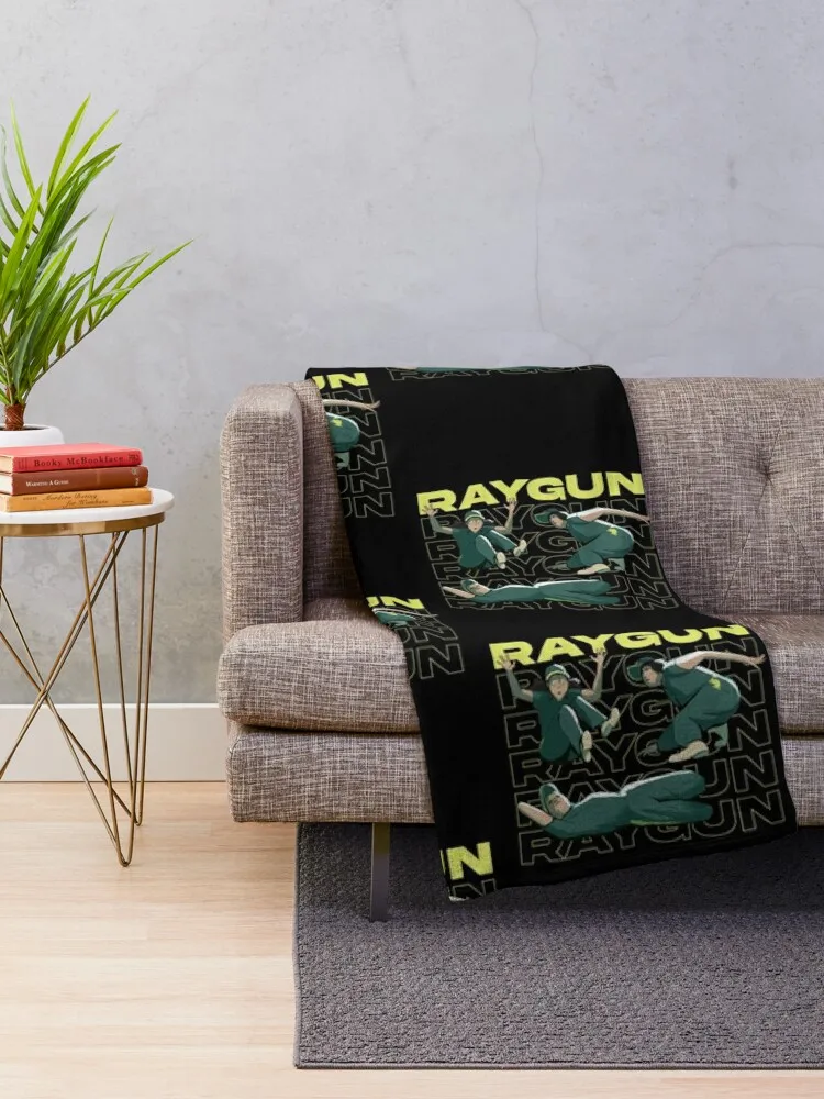 Raygun Funny Pose Danbreaking Throw Blanket Retros Summer decorative Blankets