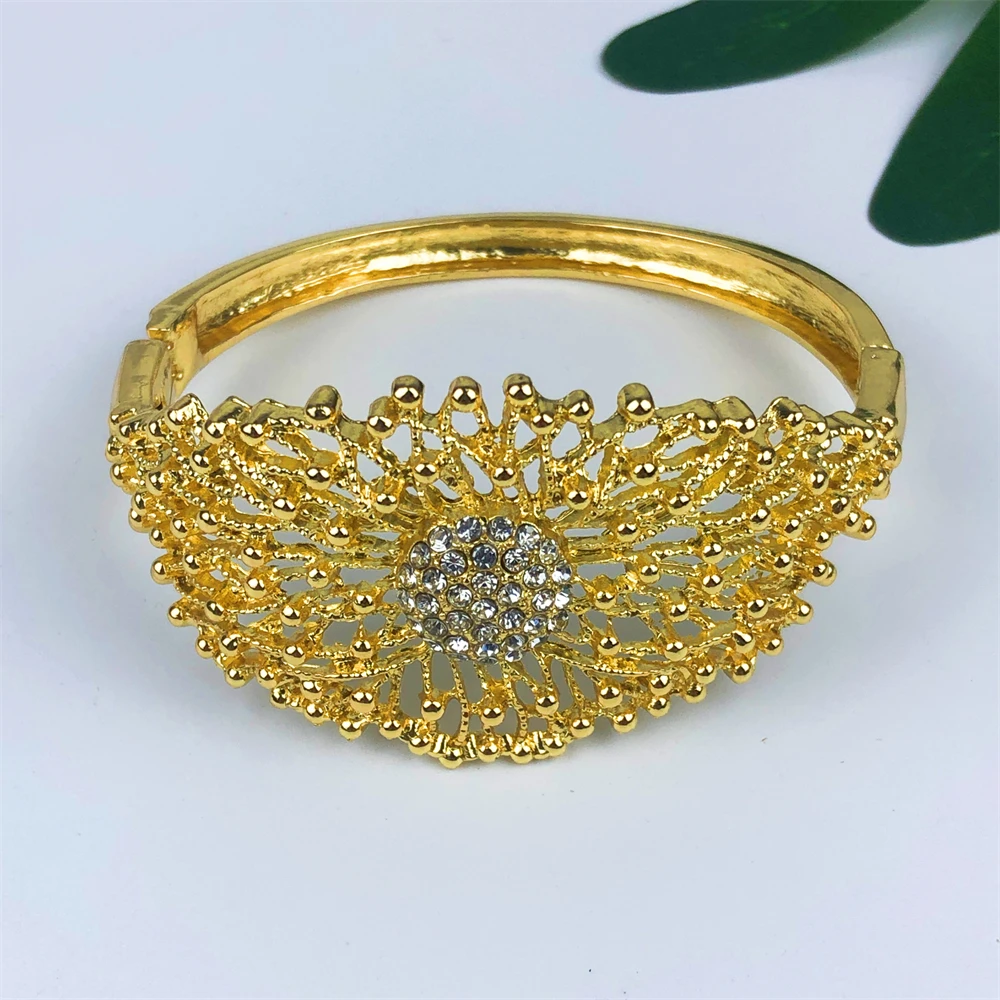 Thumbnail 4 - #35 Best Gold-Plated Necklaces to Buy In 2026