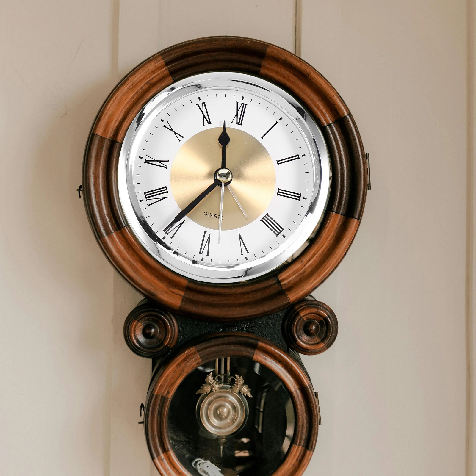 

Quartz Clock Inner Hood Desk Alarm Counter Vintage Clocks White for Office Bedroom