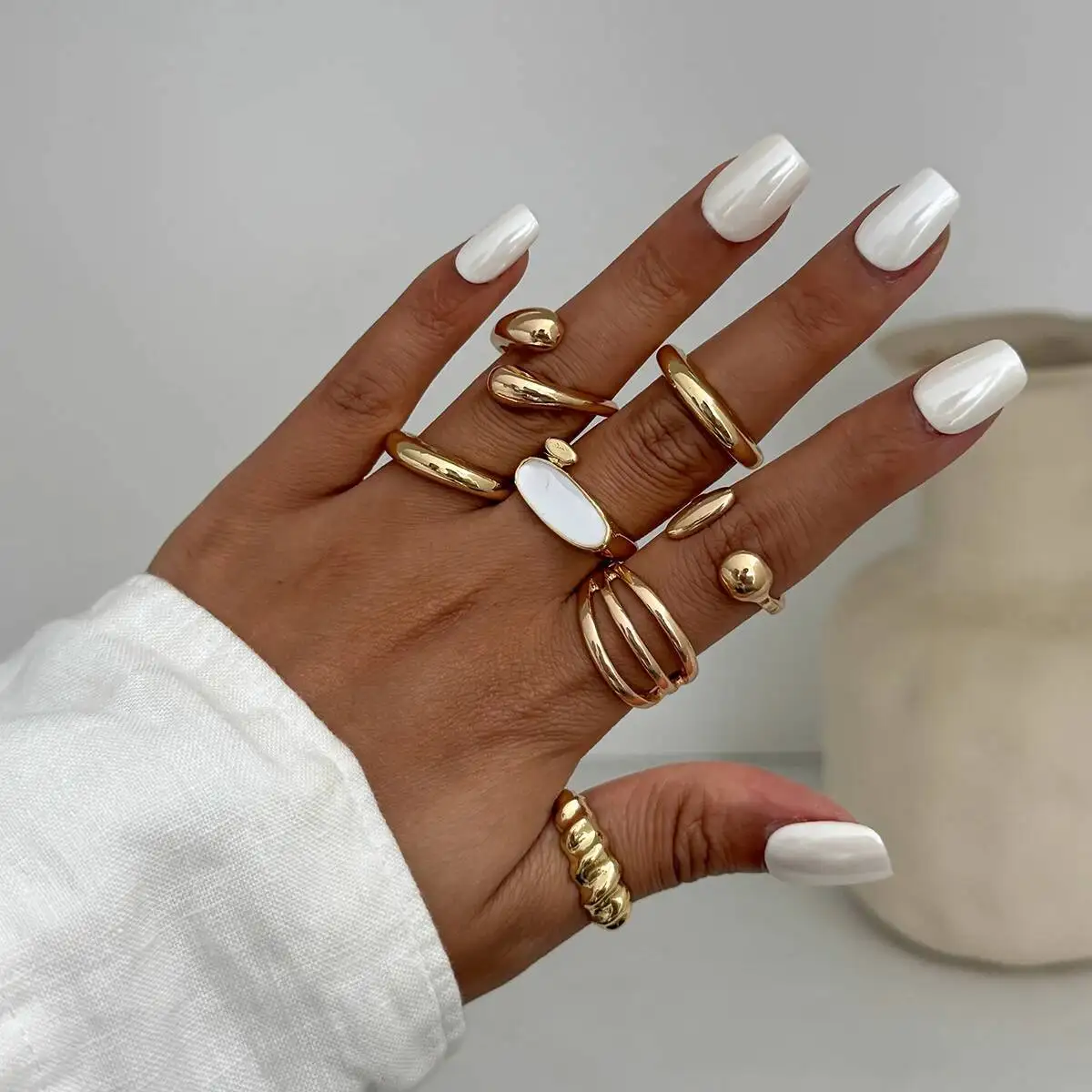 

Ingemark 7Pcs/Set Punk Hollowout Irregular Open Rings Women Fashion Smooth Surface Chunky Adjustable Finger Rings Party Jewelry