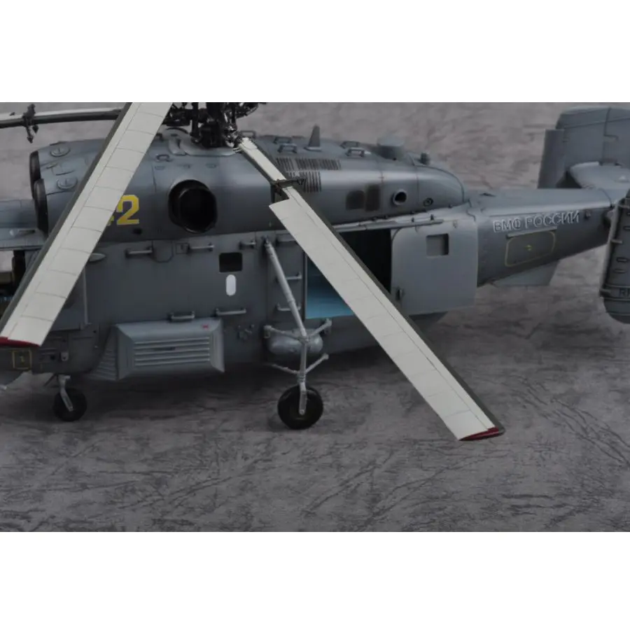 Picture 7: Hobbyboss Assembly Model Kit 1/48 Russian Ka-27 Helix 81739