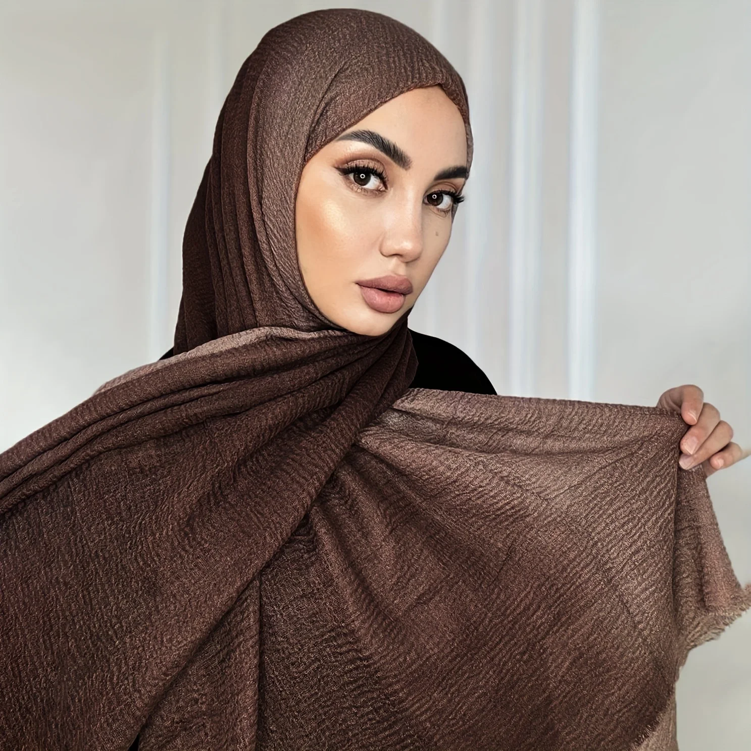 Sciarpa stampata Tie-Dye Hijab di colore sfumato a due colori scialli delle donne musulmane avvolge la fascia del turbante islamico Foulard