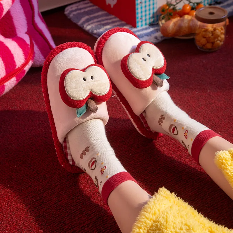 

Детские тапочки Домашняя обувь ​ Тапочки с рисунком яблока, зимняя обувь для детей, противоскользящая теплая красная, желтая обувь, размер 30-41