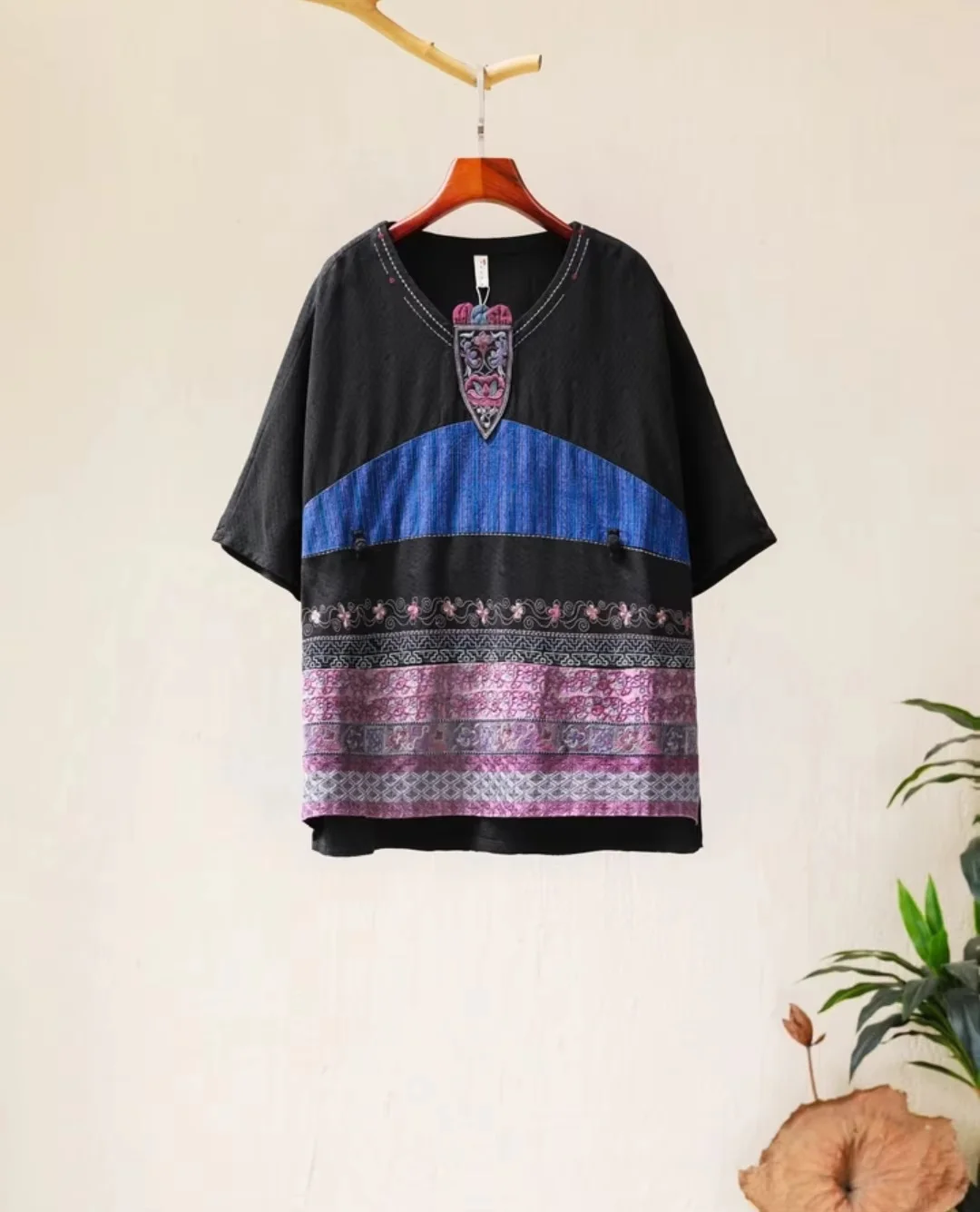 Vintage Women's Black Cotton Linen Short Sleeve T-Shirt High Quality Embroidered Top Jacquard Patchwork Design for Fashionable S