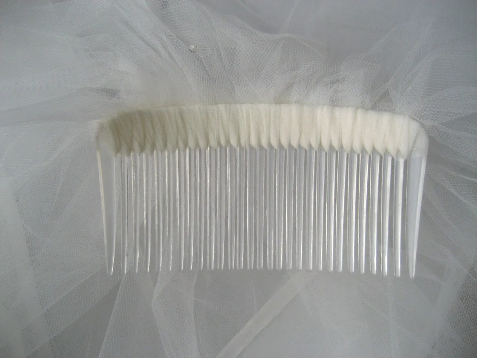 2 TIER IVORY BRIDAL WEDDING VEIL WITH DIAMANTES CRYSTALS & COMB HIGH QUALITY