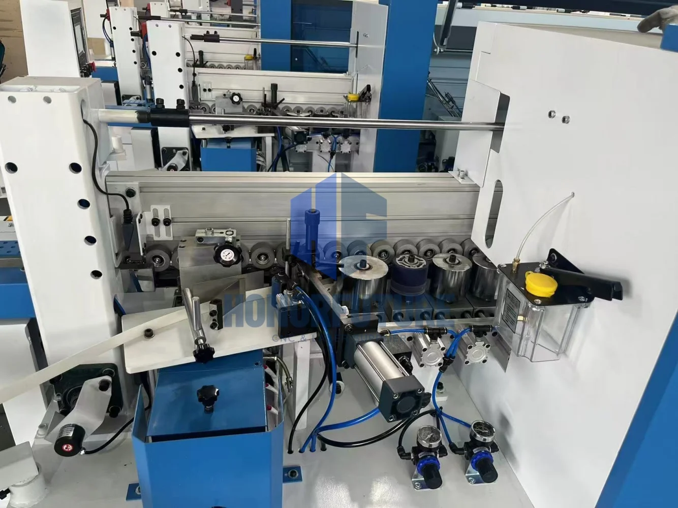China Factory New Design Edge Bander Pre-milling With Corner Rounding Fully Automatic Edge Banding Machine for Wood Furniture