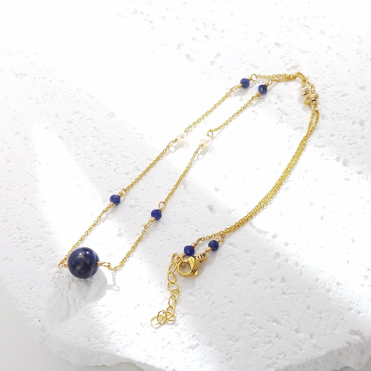 Lii Ji Carnelian Sodalite Light Blue TIger's Eye  8mm With Freshwater Pearl American 14K Filled Chain Necklace Choker 40+3cm