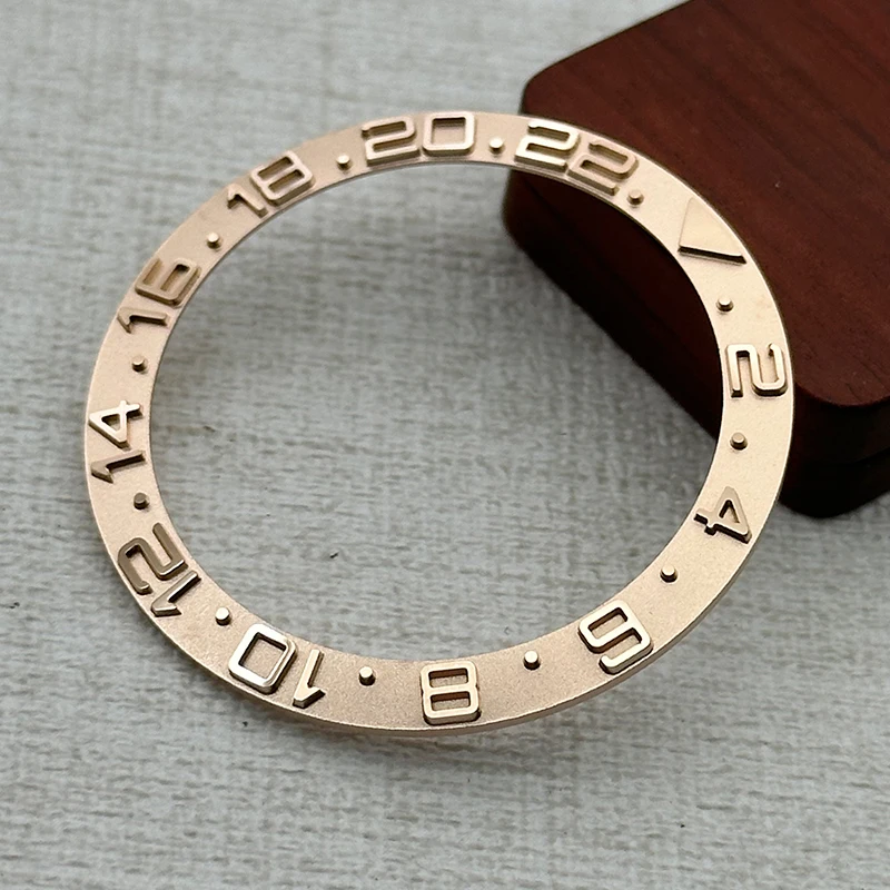 

38mm × 30.6mm Curved Raised Letter Bezel Insert Suitable For Watches With SKX007 SKX009 SRPD GMT SUB NH35/NH36 Movements