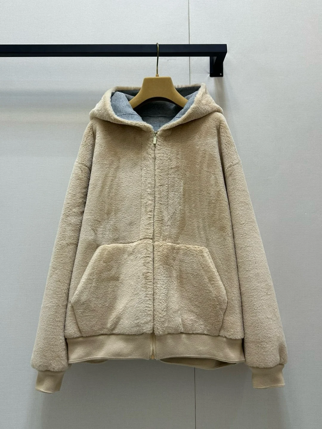 

Женская дубленка с капюшоном, пальто из баранины, зимняя теплая куртка из овечьей кожи с краями, свободная толстовка большого размера, винтажная шик в стиле бохо