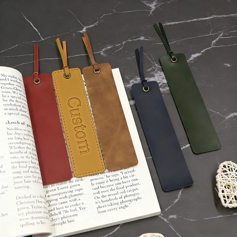 Custom Name Vintage Crazy Horse Skin Bookmark Reading Enthusiast Personalize Text Leather Tag Friendship Commemorative Gift
