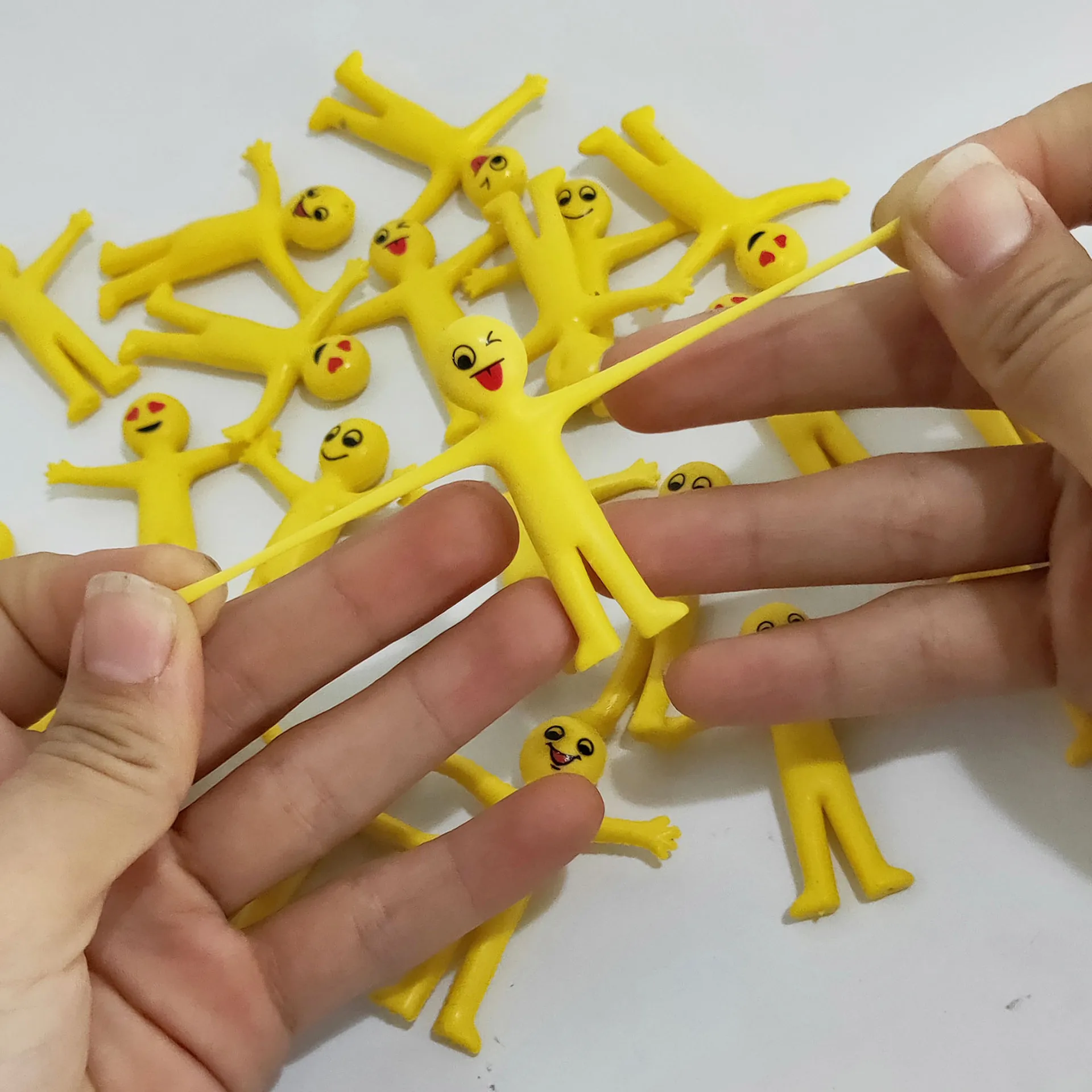 10Pcs/Lot Unique TPR Soft Rubber Expression Little Yellow Man Children Party Twisted Egg Toys Christmas Birthday Surprise Gifts