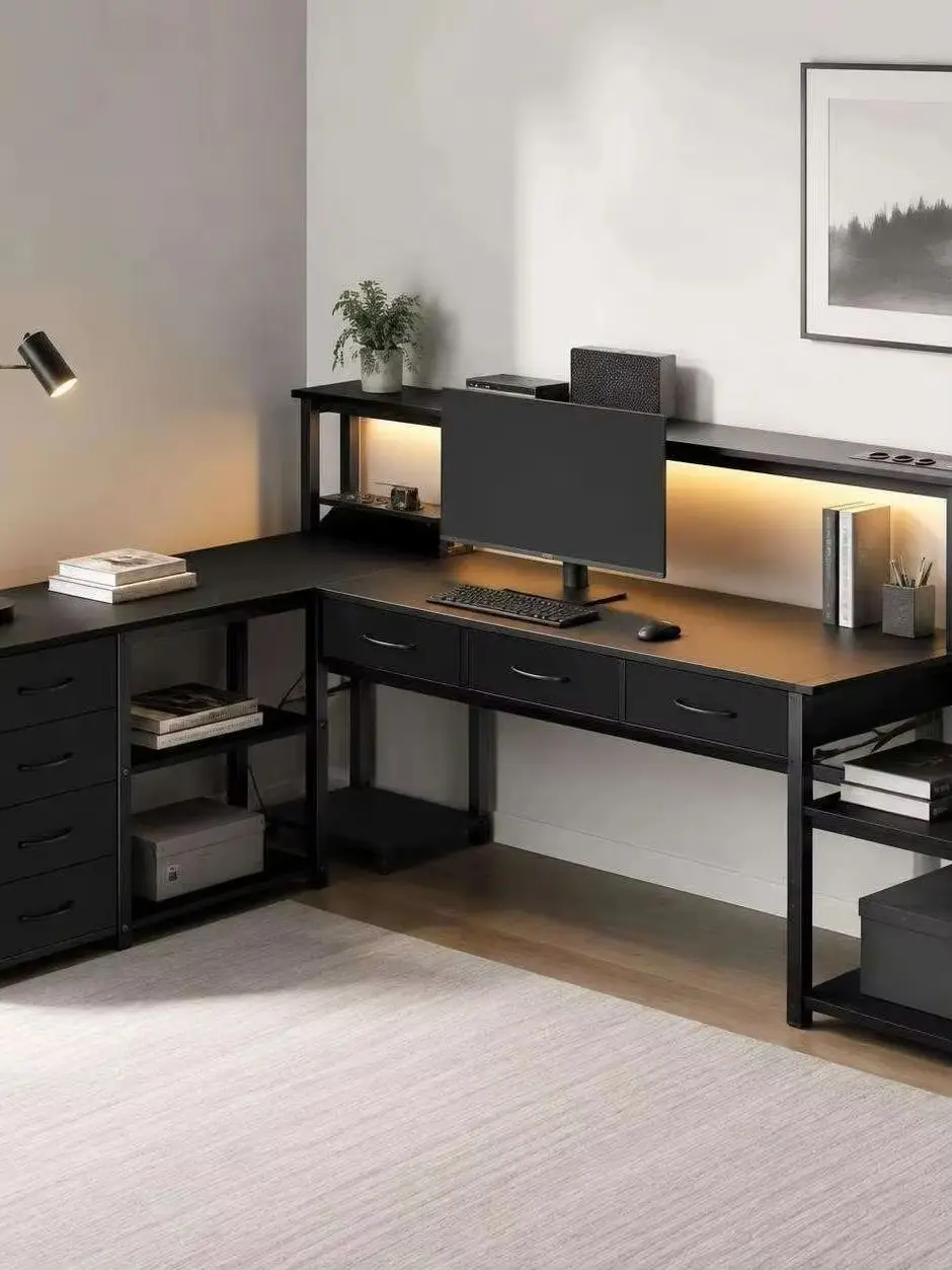L‑förmiger Schreibtisch mit LED‑Beleuchtung, integrierter Steckdose‑USB‑Anschluss, Monitorablage, vielen Schubladen, schwarz‑weiß wählbar, umkehrbarer Gaming‑Heimschreibtisch