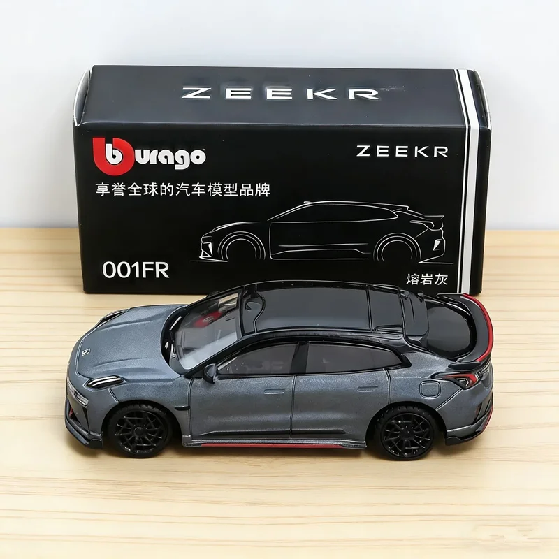 

Bburago 1:64 ZEEKR 001 FR Станция сплава Универсал Модель автомобиля Литье под давлением Металлические новые энергетические транспортные средства Модель спортивного автомобиля Моделирование Детский подарок