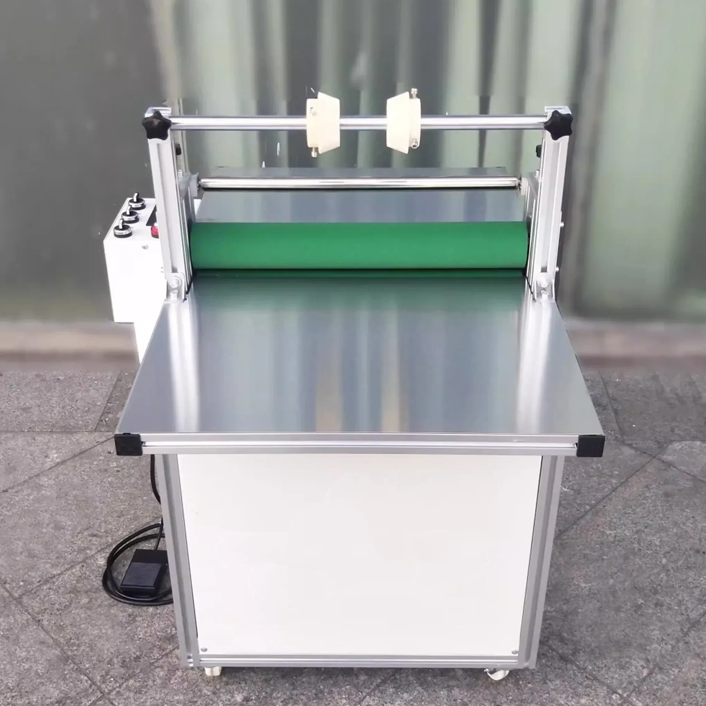 

New Electric Small Automatic Cold Laminating Machine Flat Film Machine Aluminum Plate Glass Film Machine