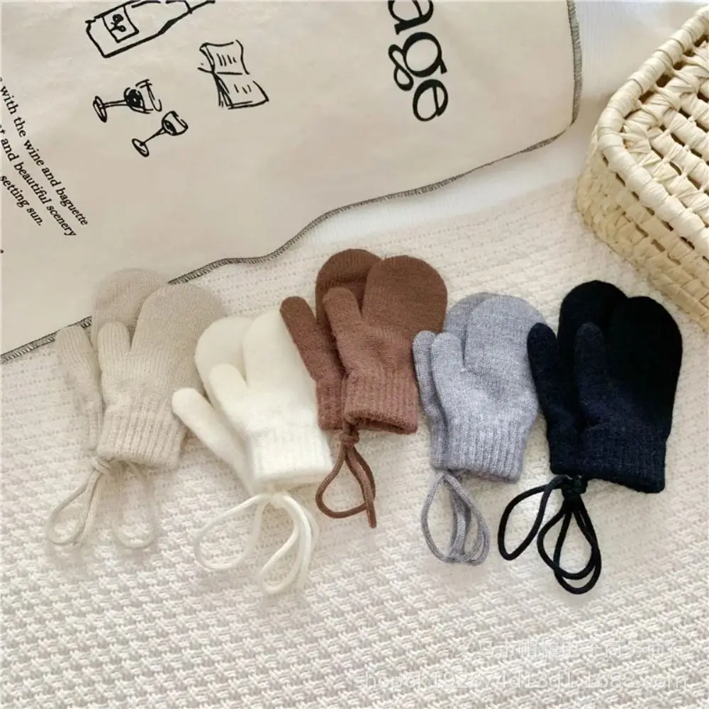 New Baby Gloves Winter Mittens Children Full Finger Gloves for 1-3Y Kids Hanging Neck Warm Gloves Newborn Baby Accessories