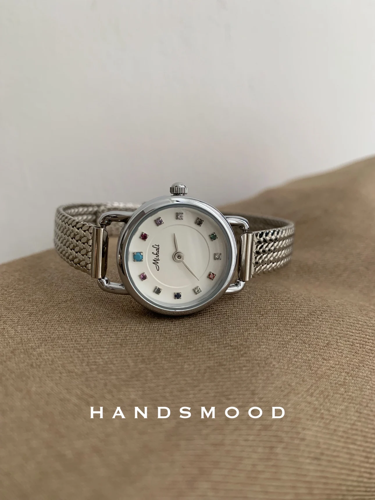 

Luxury ladies' watch with wheat ear steel strap round small dial elegant ladies' quartz watch, highend watch gift for girlfriend